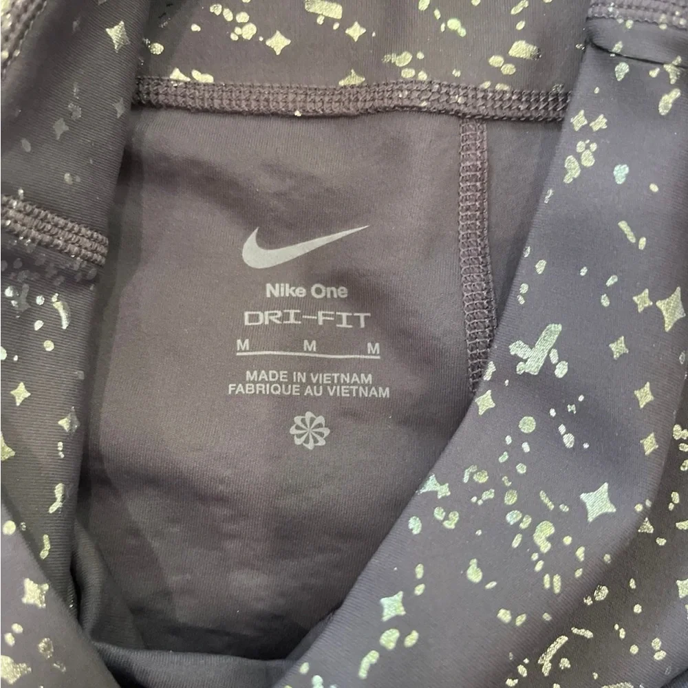 NWT NIKE One Dri-FIT Shine Leggings Purple/ Silver Size Medium 10-12